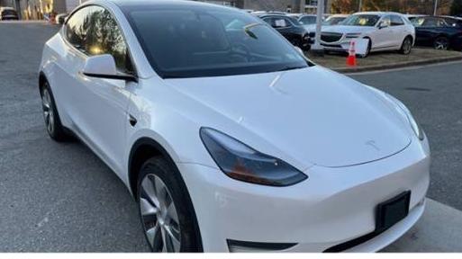 TESLA MODEL Y 2024 7SAYGDEDXRF056336 image